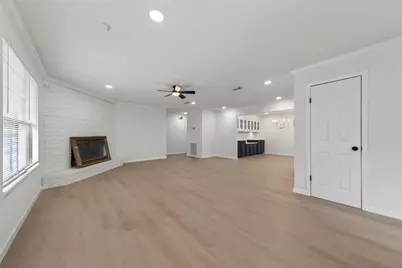 6 Quailwood Drive, Baytown, TX 77521 - Photo 7