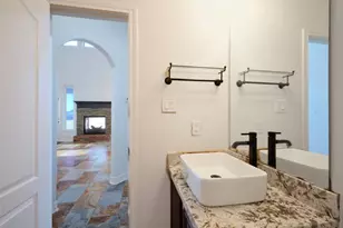 11718 Casadores Ln, Needville, TX 77461 - Photo 23