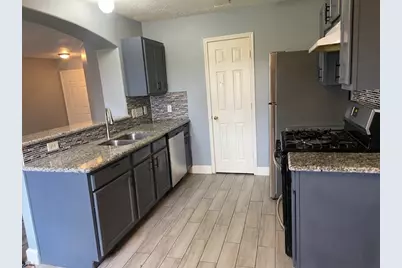 7903 Dairy View Lane, Houston, TX 77072 - Photo 9