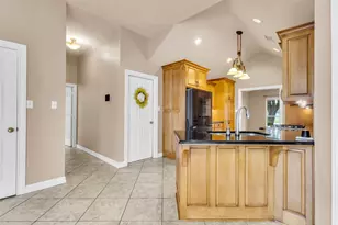 1100 Dawnwood, Orange, TX 77632 - Photo 11