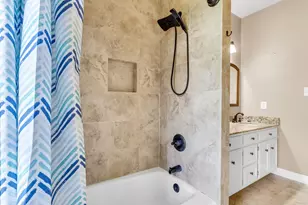 1100 Dawnwood, Orange, TX 77632 - Photo 27