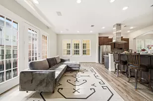 5525 Petty St, Houston, TX 77007 - Photo 9