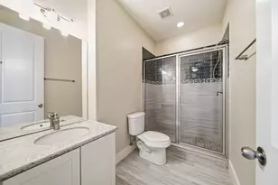 5525 Petty St, Houston, TX 77007 - Photo 33
