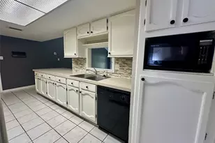 2103 Steamboat Run, Sugar Land, TX 77478 - Photo 7