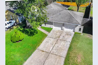 10126 Pine Moss Drive, Houston, TX 77040 - Photo 3