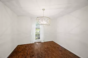 1906 Spillers Ln, Houston, TX 77043 - Photo 13