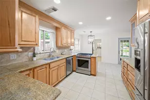 1906 Spillers Ln, Houston, TX 77043 - Photo 5
