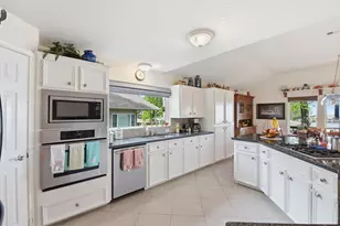 201 Lords Cir, Coldspring, TX 77331 - Photo 13