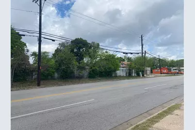 204 S 75th Street, Houston, TX 77011 - Photo 7