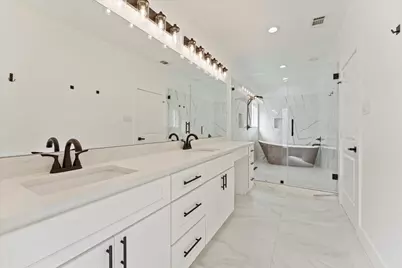727 E 37th Street, Houston, TX 77022 - Photo 33