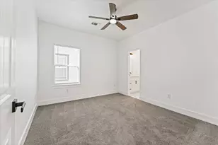 727 E 37th St, Houston, TX 77022 - Photo 21