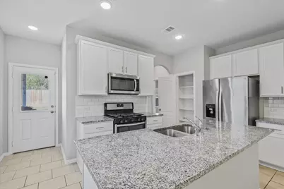 31634 Heguy Pass, Fulshear, TX 77441 - Photo 9
