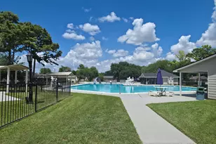 13915 Old Village Ln, Sugar Land, TX 77498 - Photo 25