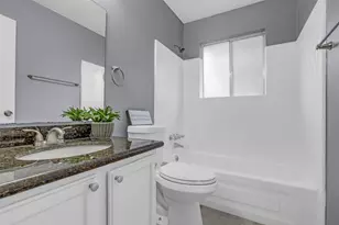 13915 Old Village Ln, Sugar Land, TX 77498 - Photo 15