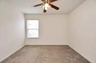 12818 Schiller Park Ln, Houston, TX 77014 - Photo 19