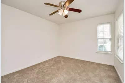 12818 Schiller Park Lane, Houston, TX 77014 - Photo 9