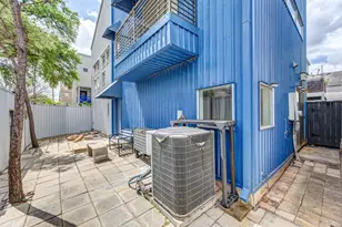 2714 Chenevert St, Houston, TX 77004 - Photo 5