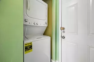 2411 37th St, Galveston, TX 77550 - Photo 23