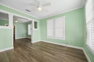 2411 37th St, Galveston, TX 77550 - Photo 5