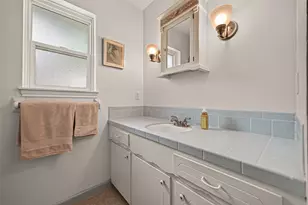 8507 Langdon Ln, Houston, TX 77036 - Photo 37