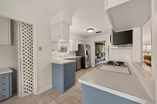 8507 Langdon Ln, Houston, TX 77036 - Photo 17