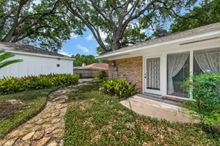 8507 Langdon Ln, Houston, TX 77036 - Photo 41