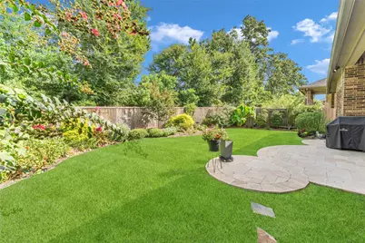 1015 Ginger Glade Lane, Pinehurst, TX 77362 - Photo 7
