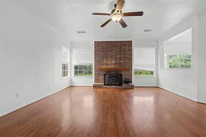 515 Spring Moss Drive, Missouri City, TX 77459 - Photo 5