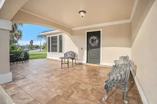 1310 Bayou Shore Dr, Galveston, TX 77551 - Photo 31