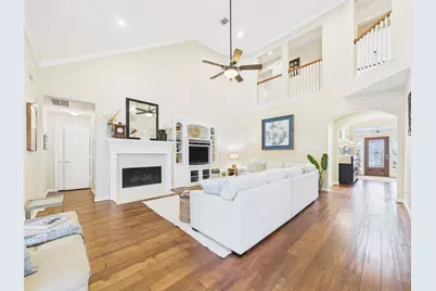 308 Shore Breeze Lane, League City, TX 77573 - Photo 11