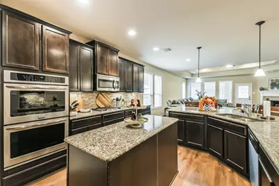 111 Quail Meadow Drive, Conroe, TX 77384 - Photo 9