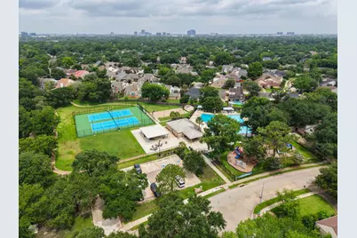 1315 Warwickshire Drive, Houston, TX 77077 - Photo 39