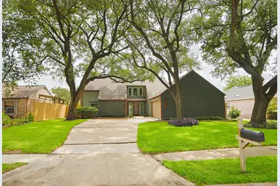 1315 Warwickshire Drive, Houston, TX 77077 - Photo 37