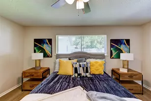 8511 Honeysuckle St, Highlands, TX 77562 - Photo 21