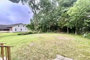 655 N 2nd St, Silsbee, TX 77656 - Photo 3