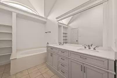 2119 Laurel Arbor Drive, Houston, TX 77014 - Photo 43