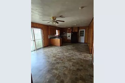 2870 Sarah Street, Beaumont, TX 77705 - Photo 3