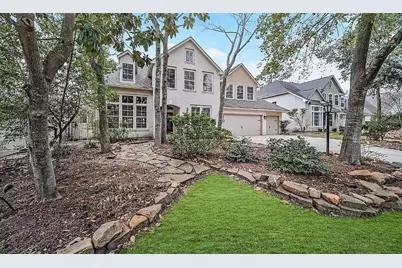 11 Sunspree Place, The Woodlands, TX 77382 - Photo 1
