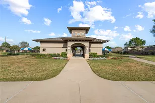 13301 Misting Falls Ln, Pearland, TX 77584 - Photo 33