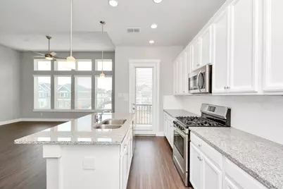 705 Strawberry Pines Court, Houston, TX 77009 - Photo 9