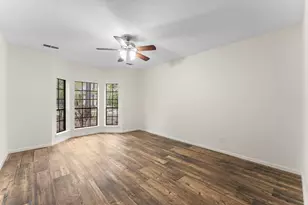 6 Thornhedge Ct, The Woodlands, TX 77381 - Photo 21