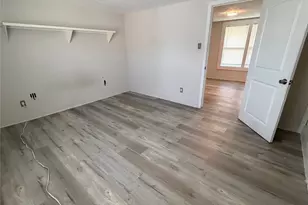 1126 1/2 Ryon St, Houston, TX 77009 - Photo 5