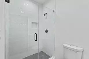8101 Venus St, Houston, TX 77088 - Photo 11