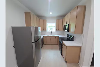 8101 Venus Street #B, Houston, TX 77088 - Photo 3