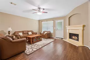 10306 Logan Bridge Ln, Sugar Land, TX 77498 - Photo 7