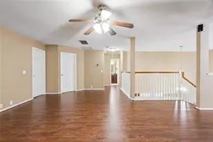 10306 Logan Bridge Ln, Sugar Land, TX 77498 - Photo 17