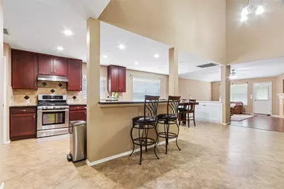 10306 Logan Bridge Lane, Sugar Land, TX 77498 - Photo 5