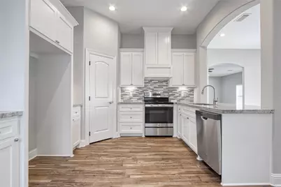 1206 N Avenue L, Freeport, TX 77541 - Photo 7