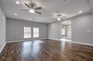 1206 N Avenue L, Freeport, TX 77541 - Photo 9