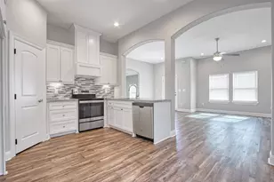 1206 N Avenue L, Freeport, TX 77541 - Photo 5